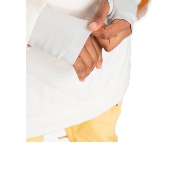 NWT, Roxy, pullover snowboarding jacket - Picture 4 of 8